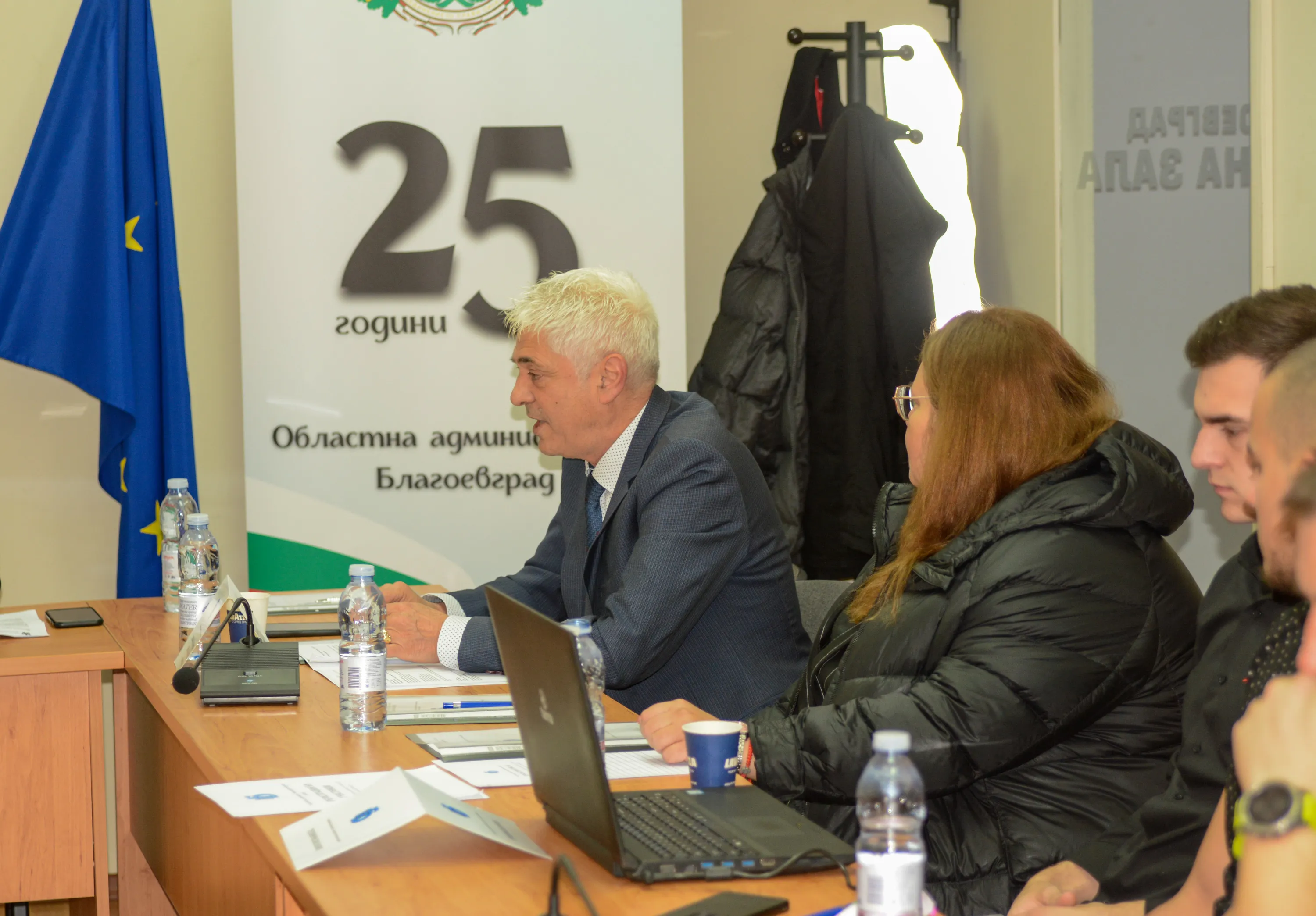Лектори и участници по време на семинара